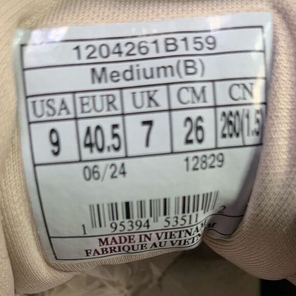 Brooks Womens Adrenaline GTS 24 Size 9 - Picture 11 of 11